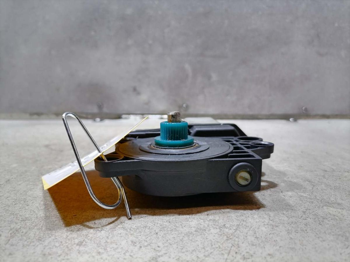 BMW 3er E90 original Fensterhebermotor hinten rechts Bj.2008 BMW 3er E90 original Fensterhebermotor hinten rechts Bj.2008